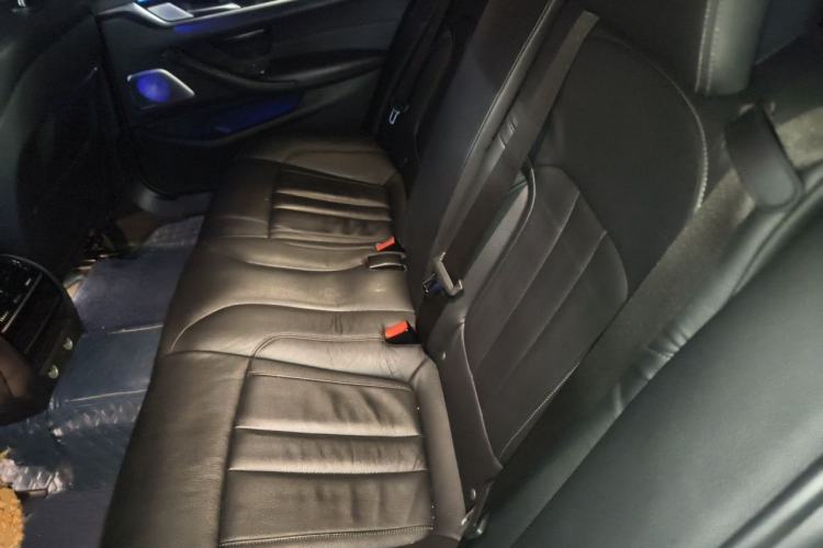 Used BMW 5 Series 2018 Restyled 530Li Leading Edition M Sport Package Left Rear Seat