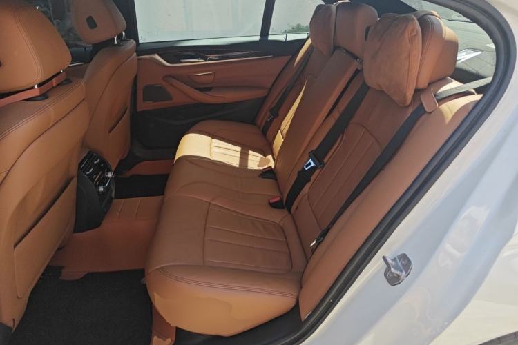 Used BMW 5 Series 2018 530Li Luxury Edition M Sport Package Left Rear Seat