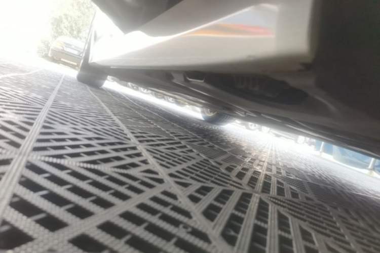 Used BMW 5 Series 2018 528Li Launch Special Edition Left Side Sill