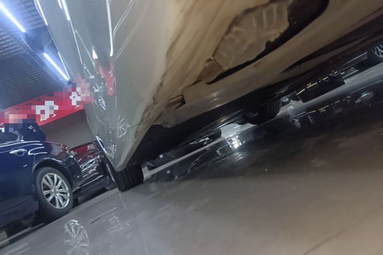Used BMW 5 Series 2018 528Li Launch Special Edition Left Side Sill