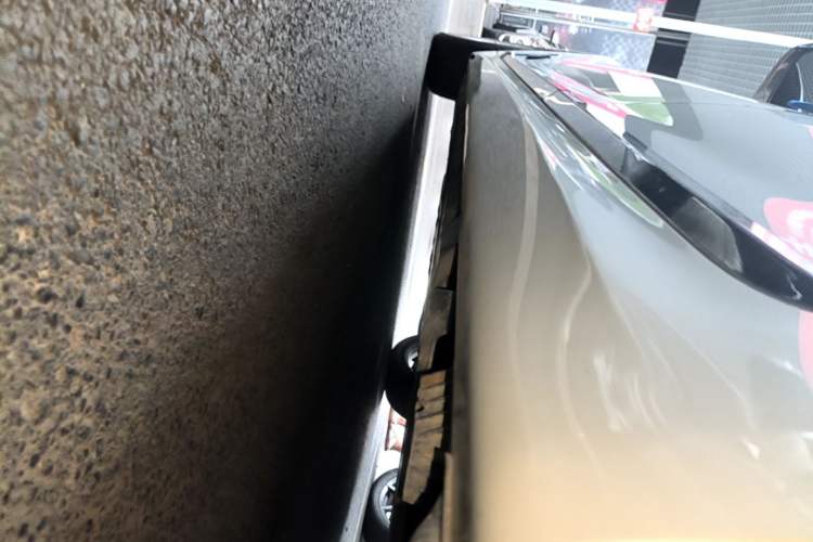 Used BMW 5 Series 2018 525Li M Sport Package Left Side Sill
