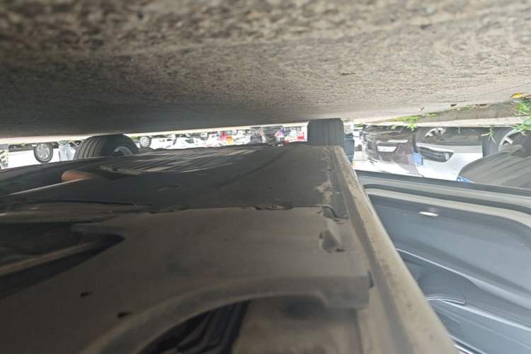 Used BMW 5 Series 2018 528Li Launch Special Edition Left Side Sill