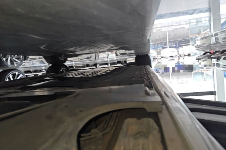 Used BMW 5 Series 2018 525Li M Sport Package Left Side Sill