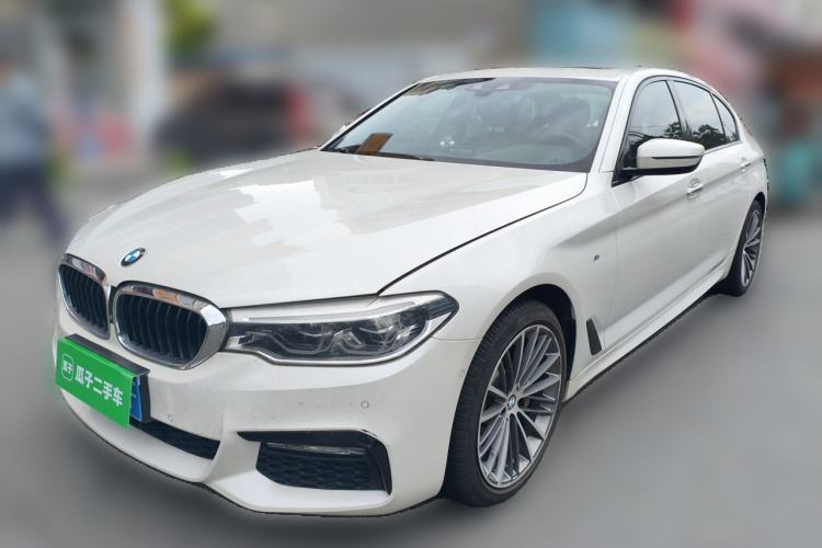 Used BMW 5 Series 2018 Restyled 530Li Luxury Edition M Sport Package Guazi used car, China used car export, Used car for sale, Used BMW cars, Cheapest cars for sale