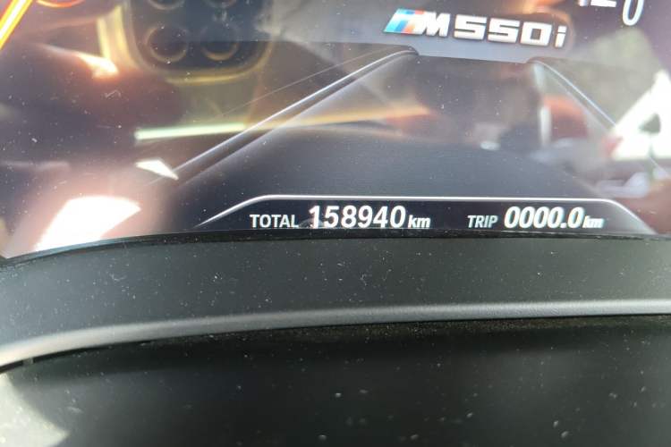 Used BMW 5 Series 2018 530Li Leading Model M Sport Package Odometer Close Up