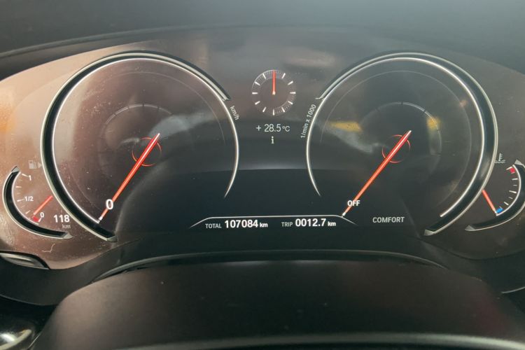 Used BMW 5 Series 2018 Facelifted 530Li Luxury Edition Premium Package Odometer Close Up