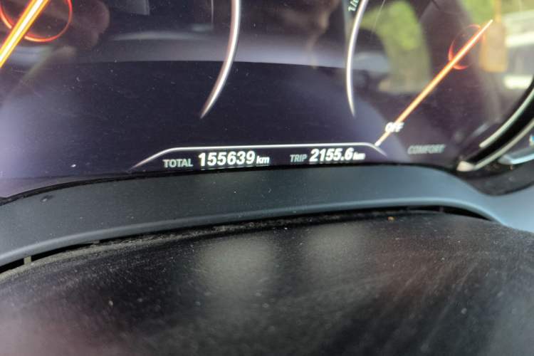 Used BMW 5 Series 2018 525Li M Sport Package Odometer Close Up