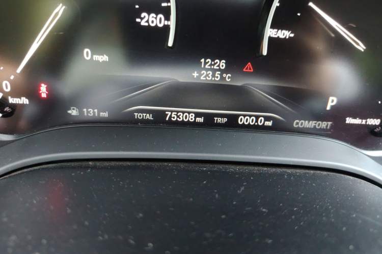 Used BMW 5 Series 2018 528Li Launch Special Edition Odometer Close Up