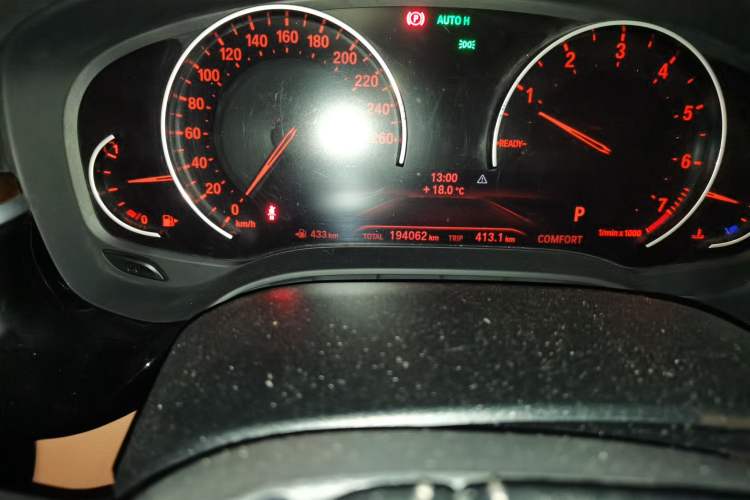 Used BMW 5 Series 2018 528Li Launch Special Edition Odometer Close Up
