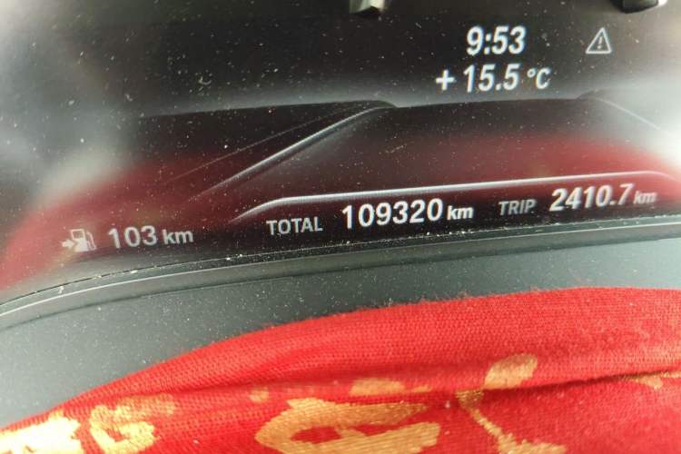 Used BMW 5 Series 2018 528Li Launch Special Edition Odometer Close Up