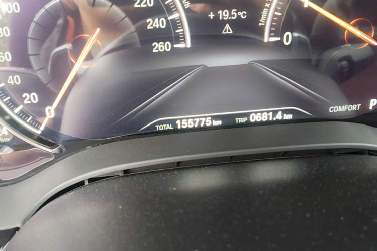 Used BMW 5 Series 2018 Facelifted 530Li xDrive M Sport Package Odometer Close Up