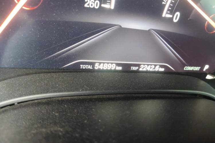 Used BMW 5 Series 2018 525Li M Sport Package Odometer Close Up
