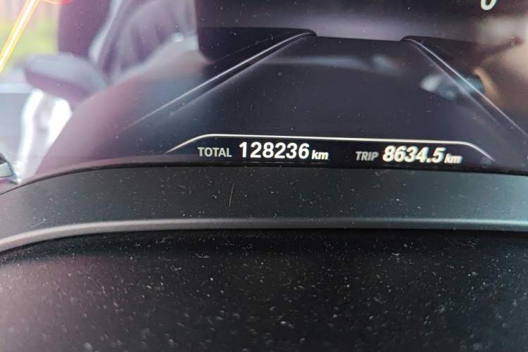 Used BMW 5 Series 2018 525Li M Sport Package Odometer Close Up