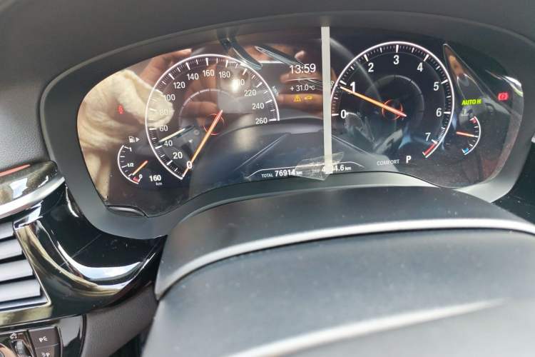 Used BMW 5 Series 2018 Restyled 530Li Luxury Edition M Sport Package Odometer Close Up