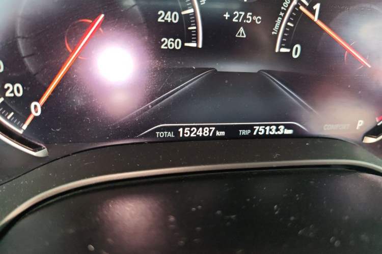 Used BMW 5 Series 2018 Revised Version 530Li Leading Edition Luxury Package Odometer Close Up