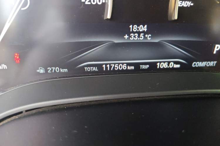 Used BMW 5 Series 2018 528Li Launch Special Edition Odometer Close Up