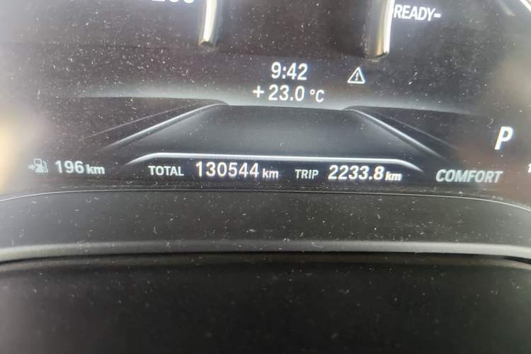 Used BMW 5 Series 2018 528Li Launch Special Edition Odometer Close Up