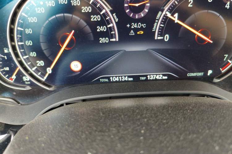 Used BMW 5 Series 2018 Restyled 530Li Luxury Edition M Sport Package Odometer Close Up