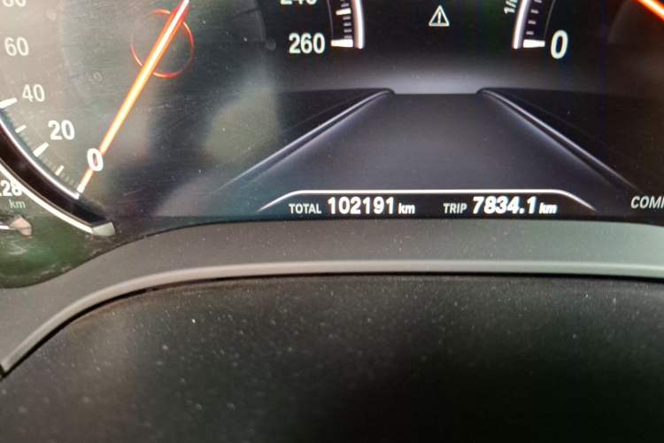 Used BMW 5 Series 2018 525Li M Sport Package Odometer Close Up