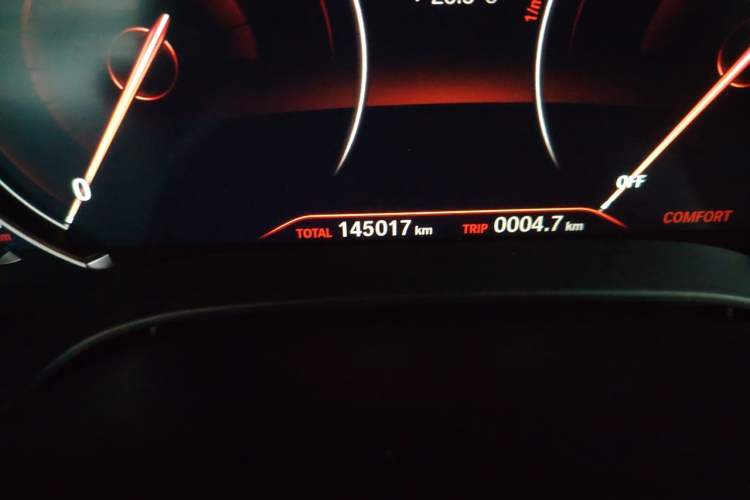 Used BMW 5 Series 2018 Restyled 530Li Leading Edition M Sport Package Odometer Close Up