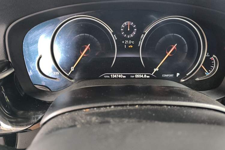 Used BMW 5 Series 2018 525Li M Sport Package Odometer Close Up