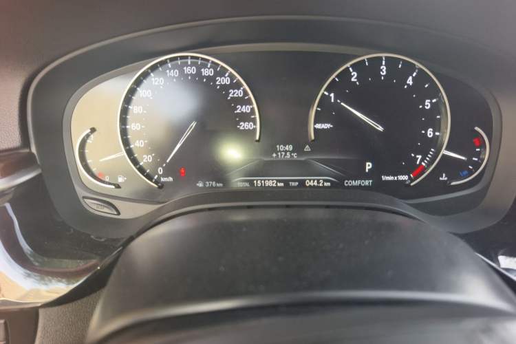 Used BMW 5 Series 2018 528Li Launch Special Edition Odometer Close Up