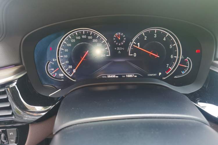 Used BMW 5 Series 2018 Revised Version 530Li Leading Edition Luxury Package Odometer Close Up
