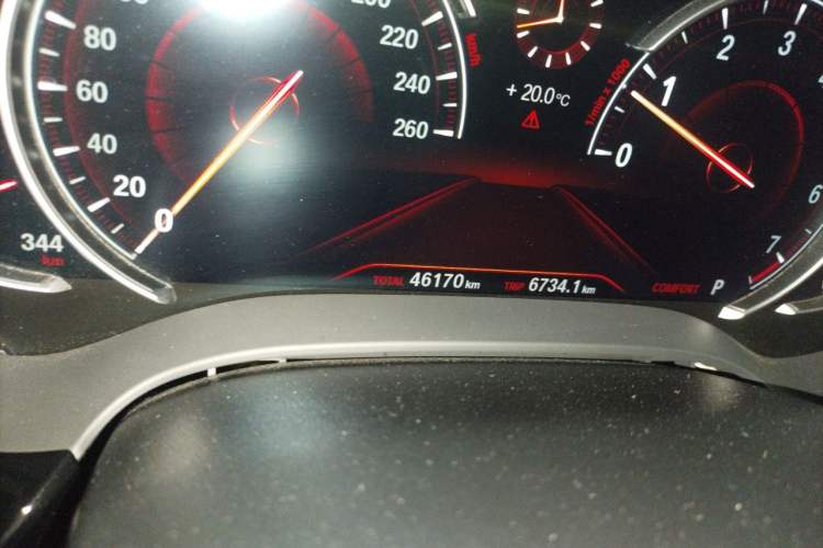 Used BMW 5 Series 2018 Restyled 530Li Leading Edition M Sport Package Odometer Close Up