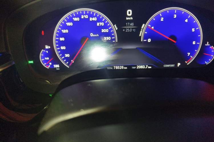 Used BMW 5 Series 2018 Restyled 530Li Leading Edition M Sport Package Odometer Close Up