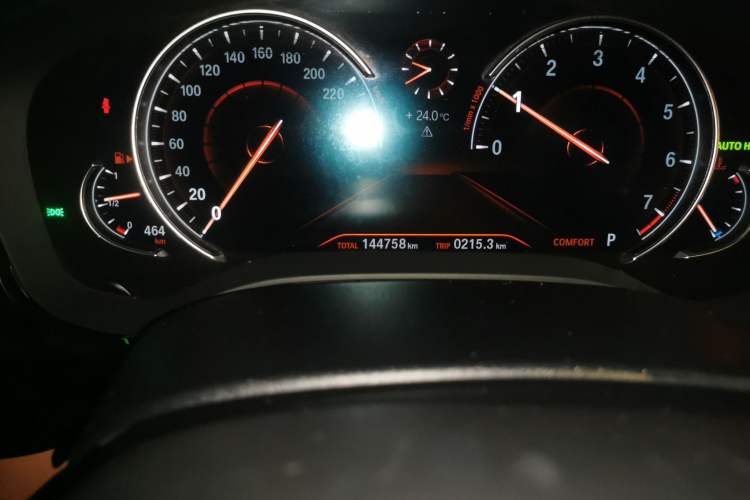 Used BMW 5 Series 2018 530Li Leading Model M Sport Package Odometer Close Up