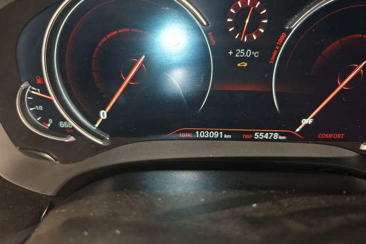 Used BMW 5 Series 2018 Restyled 530Li Luxury Edition M Sport Package Odometer Close Up