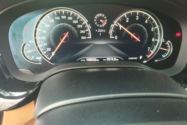 Used BMW 5 Series 2018 Restyled 530Li Leading Edition M Sport Package Odometer Close Up