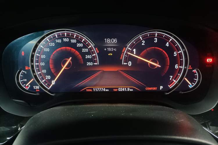 Used BMW 5 Series 2018 525Li M Sport Package Odometer Close Up