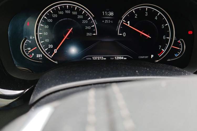 Used BMW 5 Series 2018 Restyled 530Li Leading Edition M Sport Package Odometer Close Up