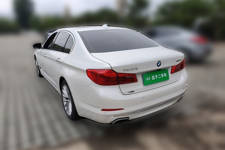 Used BMW 5 Series 2018 Facelifted 530Li xDrive Luxury Package Rear Left 45 Deg