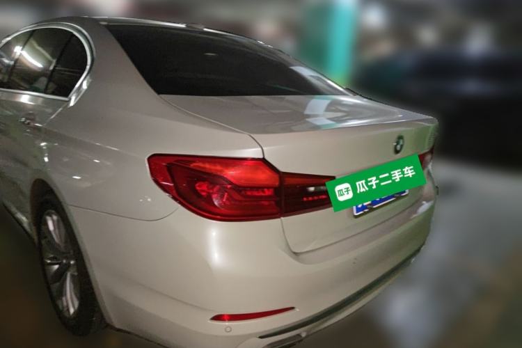 Used BMW 5 Series 2018 525Li Luxury Package Rear Left 45 Deg