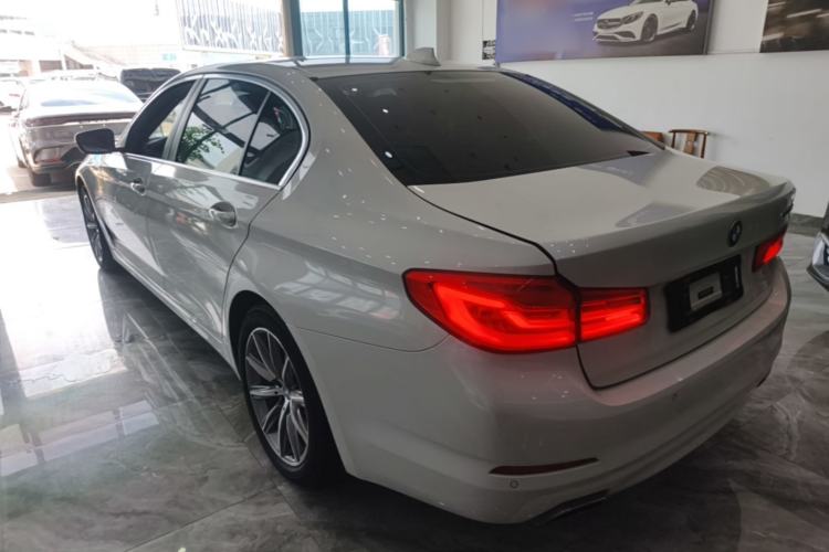 Used BMW 5 Series 2018 528Li Launch Special Edition Rear Left 45 Deg