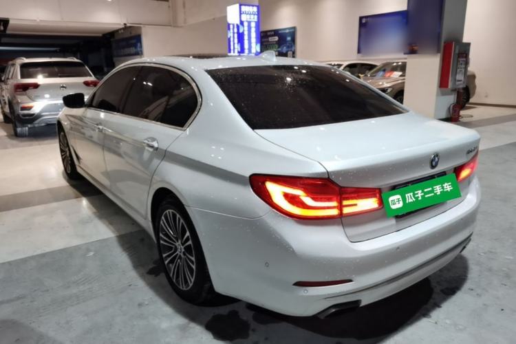 Used BMW 5 Series 2018 Facelifted 530Li Luxury Edition Premium Package Rear Left 45 Deg