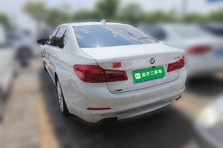 Used BMW 5 Series 2018 Facelifted 530Li xDrive Luxury Package Rear Left 45 Deg