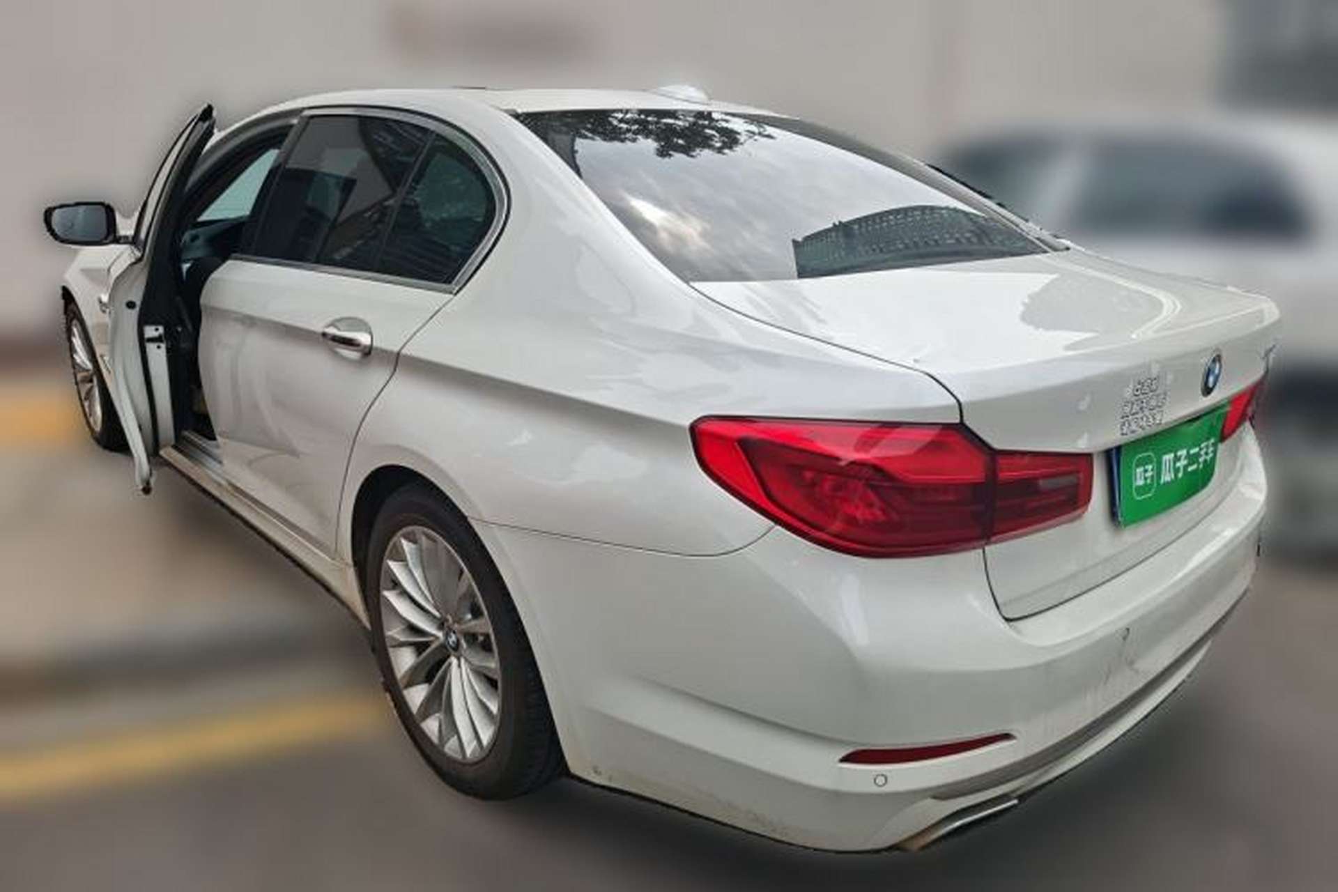 Used BMW 5 Series 2018 Revised Version 530Li Leading Edition Luxury Package Rear Left 45 Deg