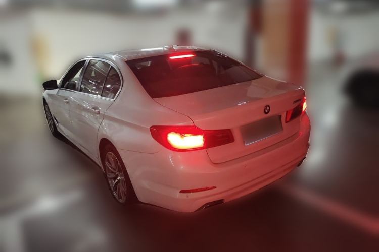 Used BMW 5 Series 2018 528Li Launch Special Edition Rear Left 45 Deg