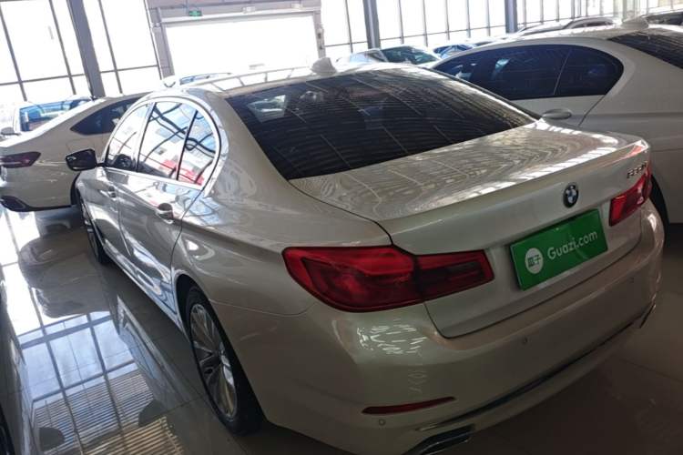 Used BMW 5 Series 2018 525Li Luxury Package Rear Left 45 Deg
