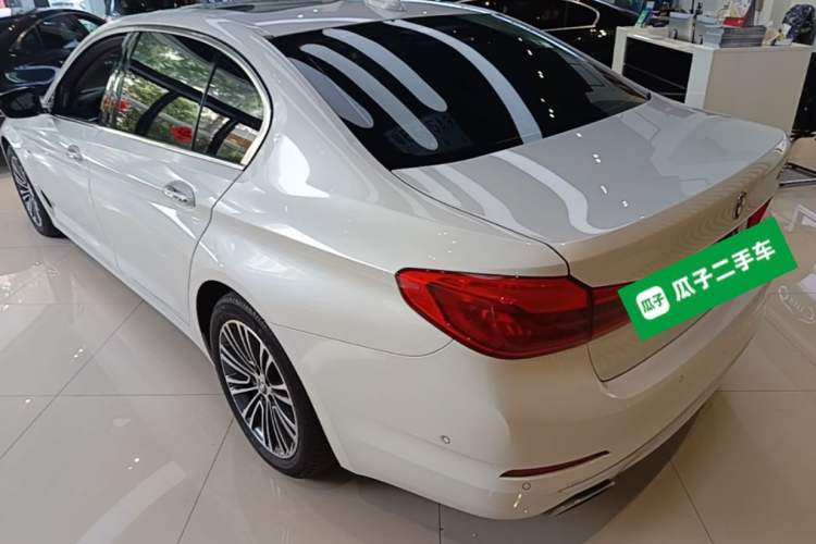 Used BMW 5 Series 2018 530Li Luxury Edition Premium Package Rear Left 45 Deg