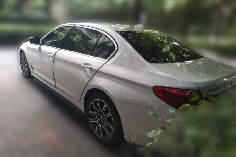 Used BMW 5 Series 2018 528Li Launch Special Edition Rear Left 45 Deg