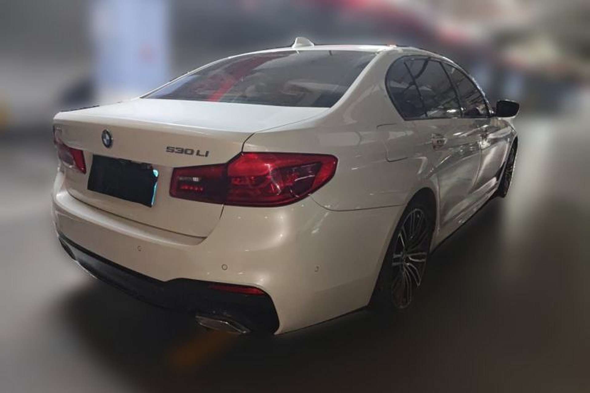 Used BMW 5 Series 2018 530Li Leading Model M Sport Package Rear Right 45 Deg