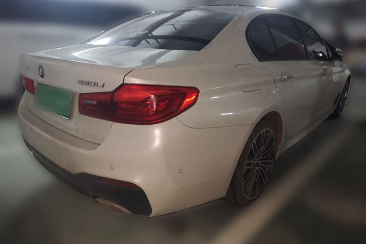 Used BMW 5 Series 2018 530Li Leading Model M Sport Package Rear Right 45 Deg