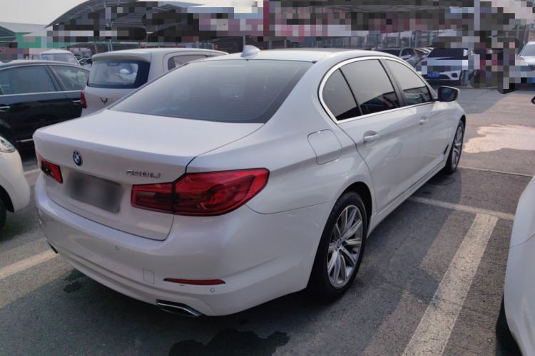 Used BMW 5 Series 2018 528Li Launch Special Edition Rear Right 45 Deg