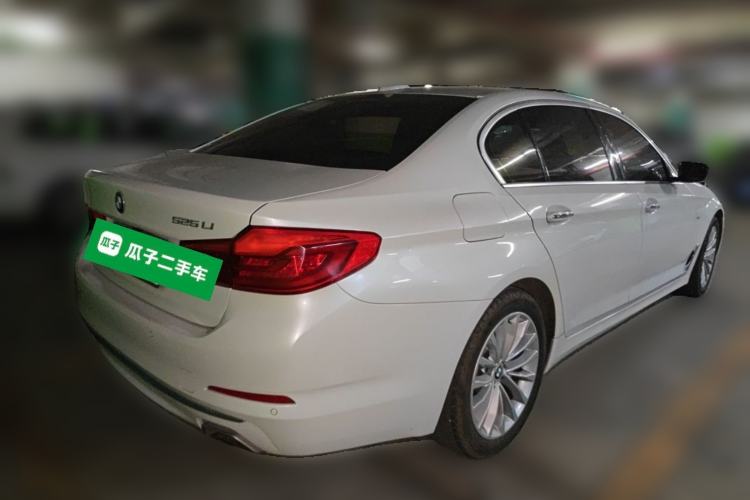 Used BMW 5 Series 2018 525Li Luxury Package Rear Right 45 Deg