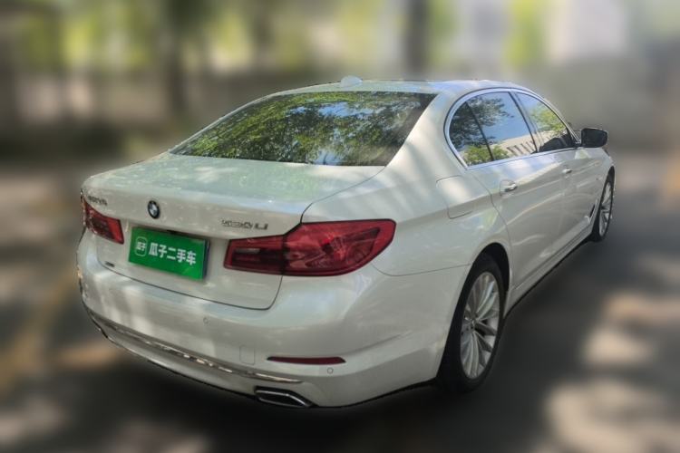 Used BMW 5 Series 2018 Facelifted 530Li xDrive Luxury Package Rear Right 45 Deg