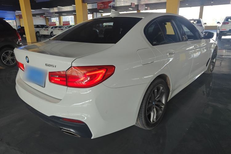Used BMW 5 Series 2018 525i M Sport Package Rear Right 45 Deg
